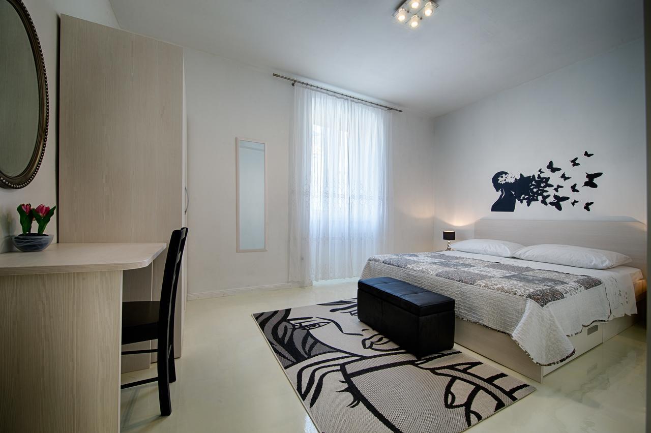 Apartment Jure Vis Exterior photo
